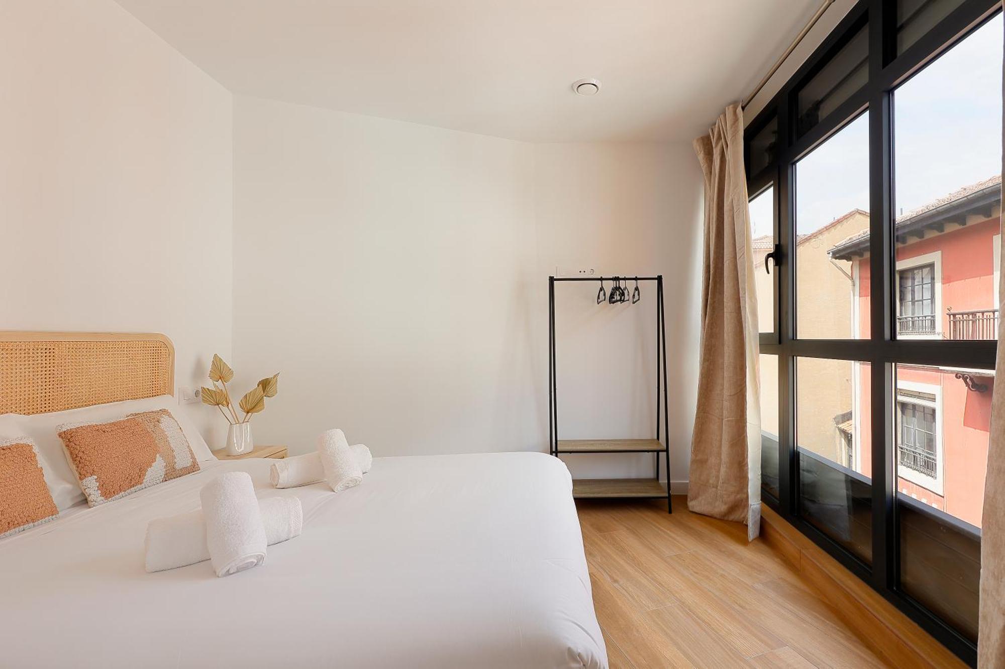 Apartamentos Aptio Oviedo Esterno foto