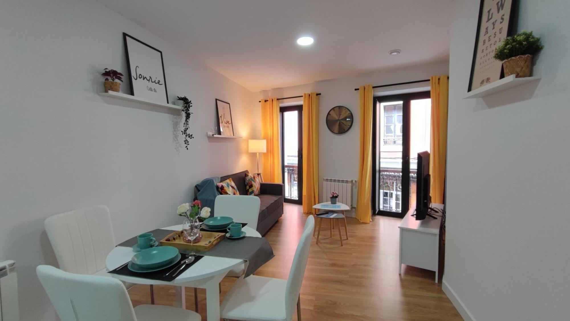 Apartamentos Aptio Oviedo Esterno foto