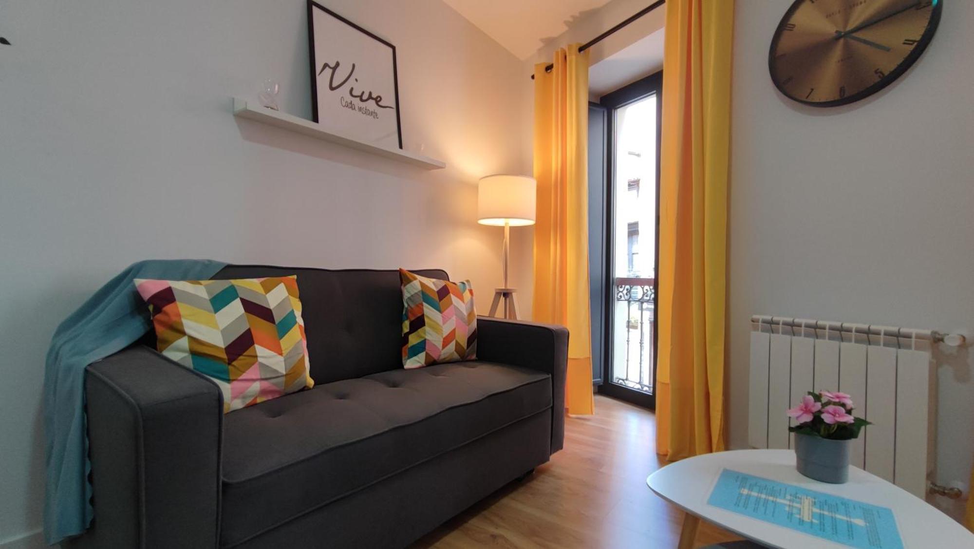 Apartamentos Aptio Oviedo Esterno foto