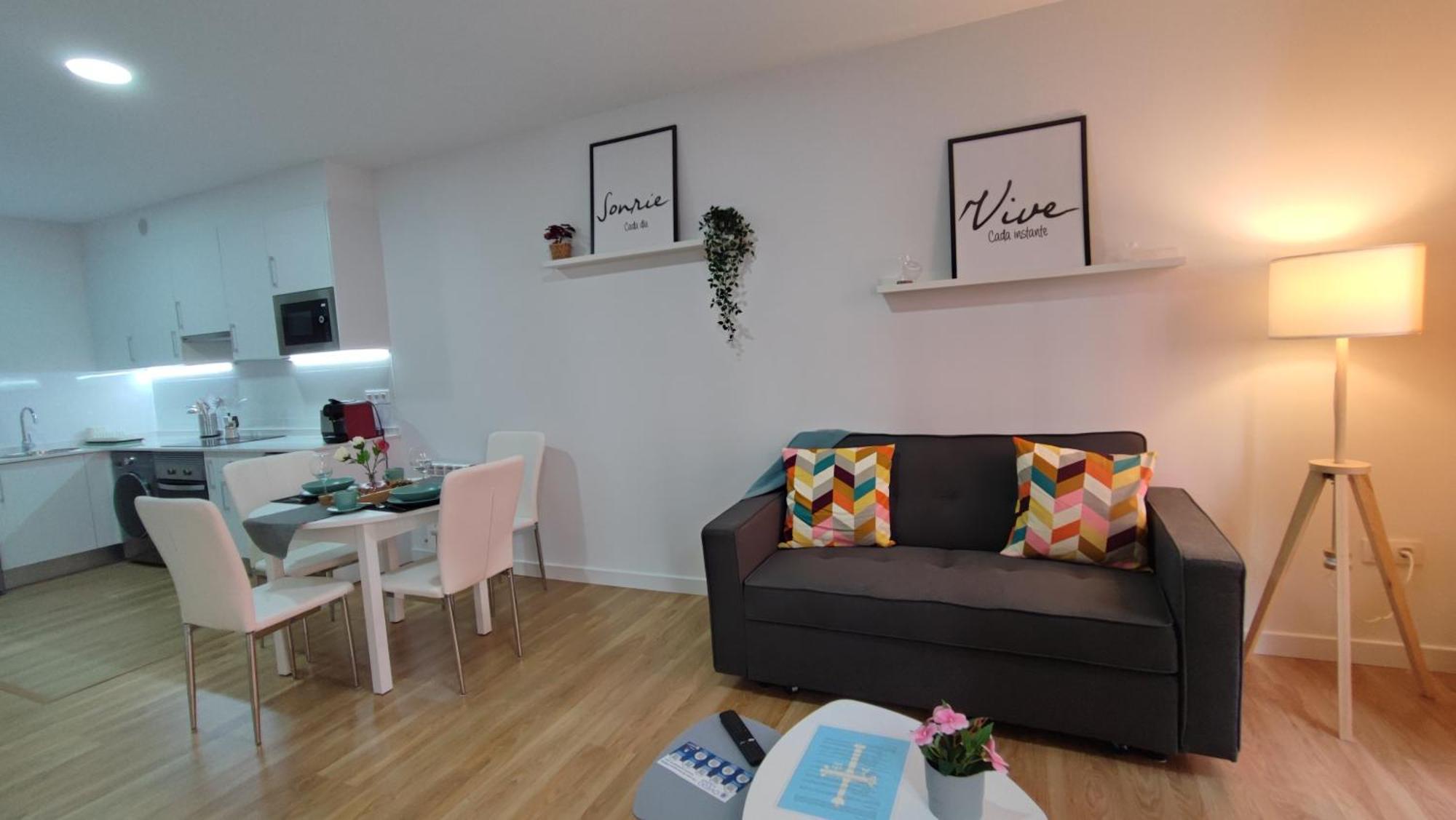 Apartamentos Aptio Oviedo Esterno foto