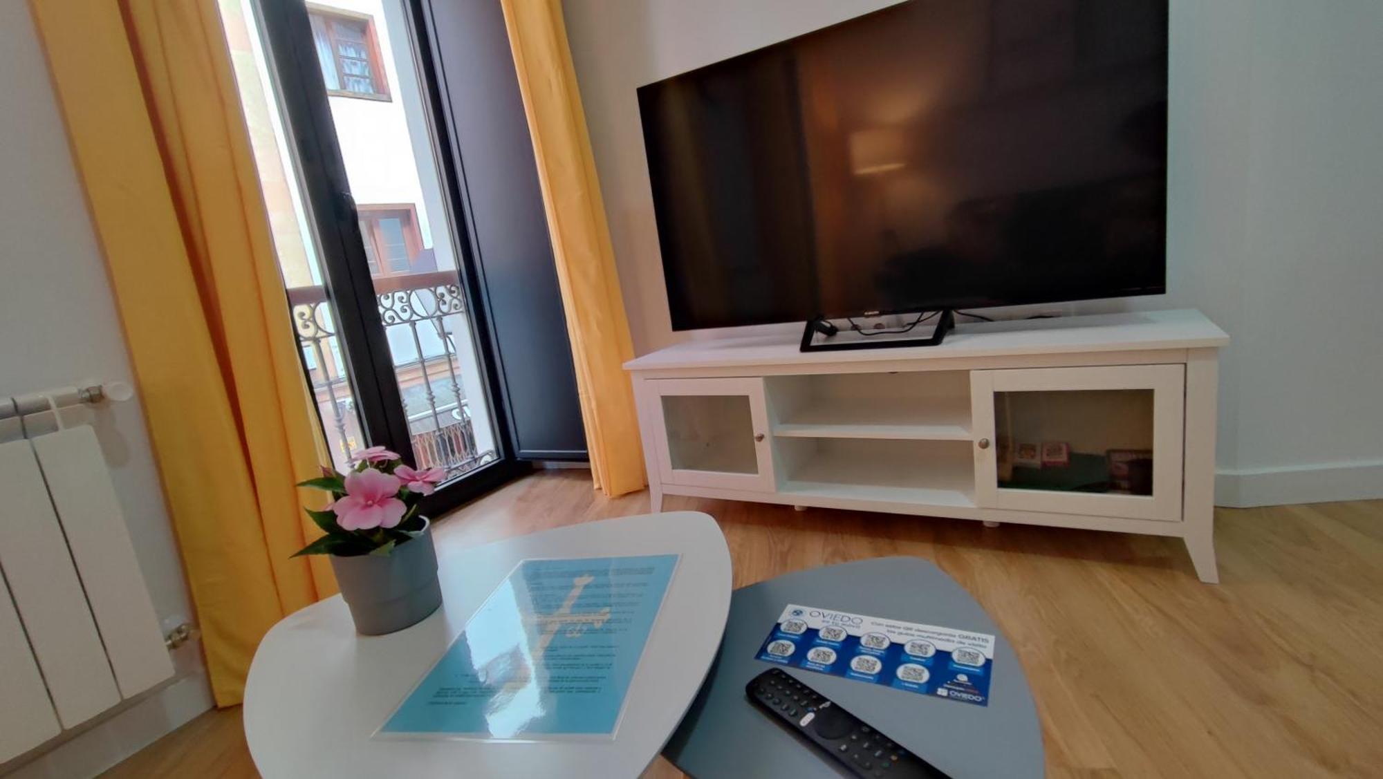 Apartamentos Aptio Oviedo Esterno foto