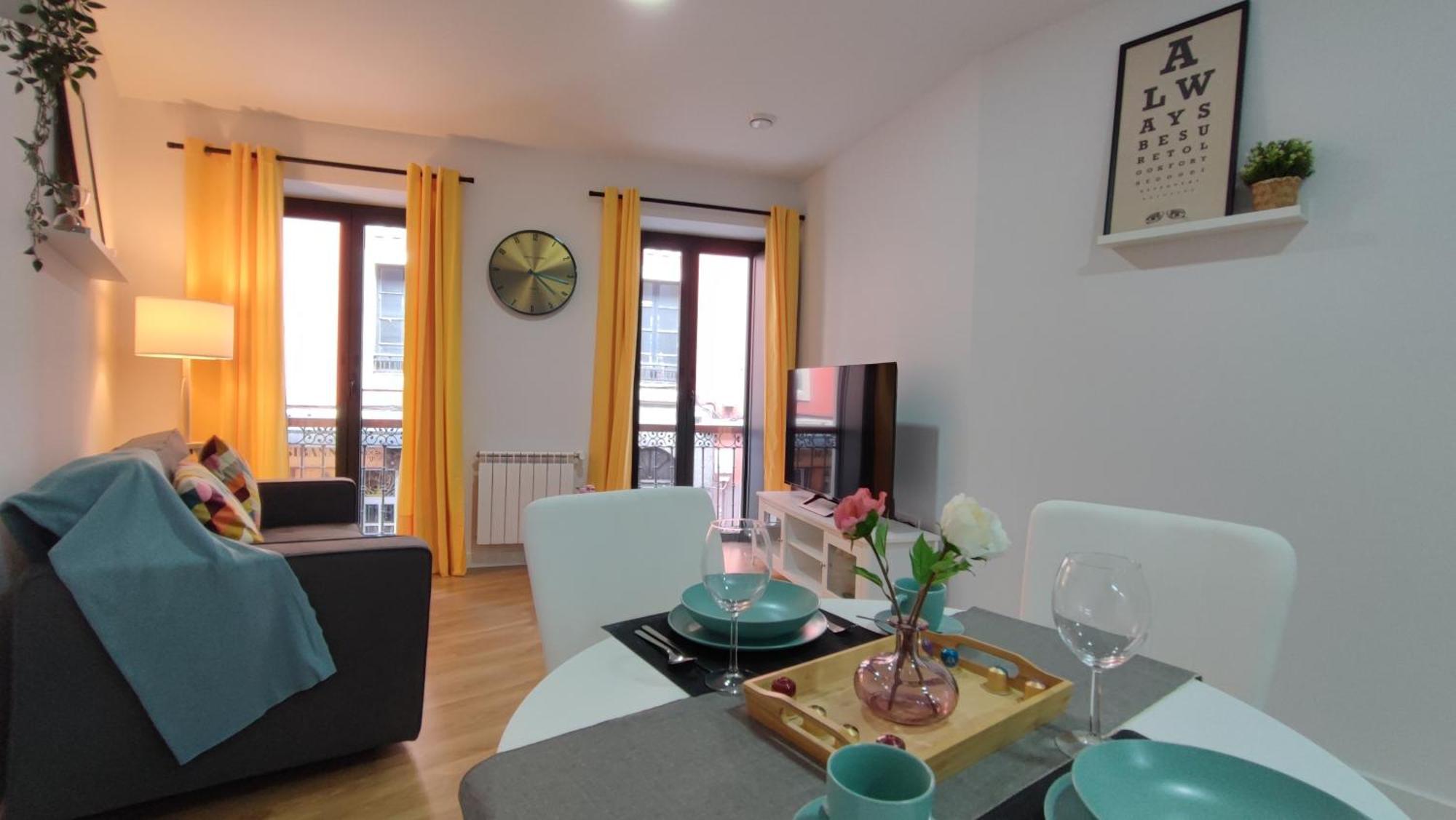 Apartamentos Aptio Oviedo Esterno foto