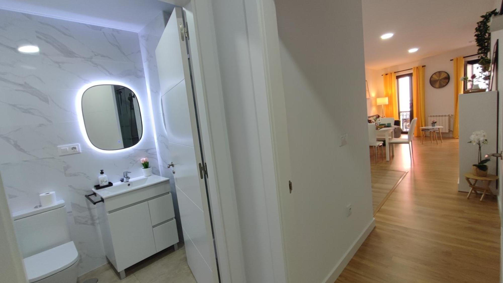 Apartamentos Aptio Oviedo Esterno foto