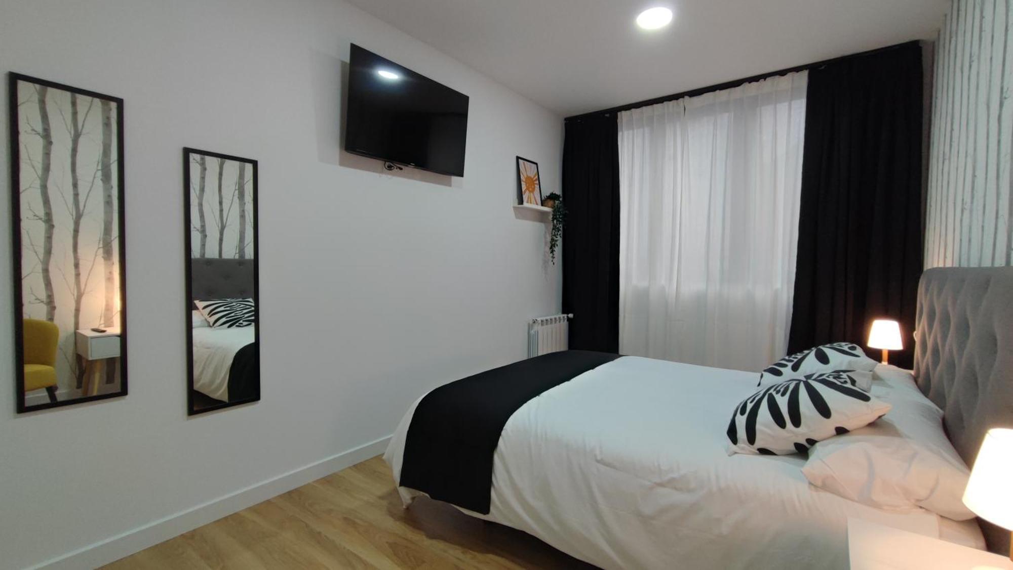 Apartamentos Aptio Oviedo Esterno foto