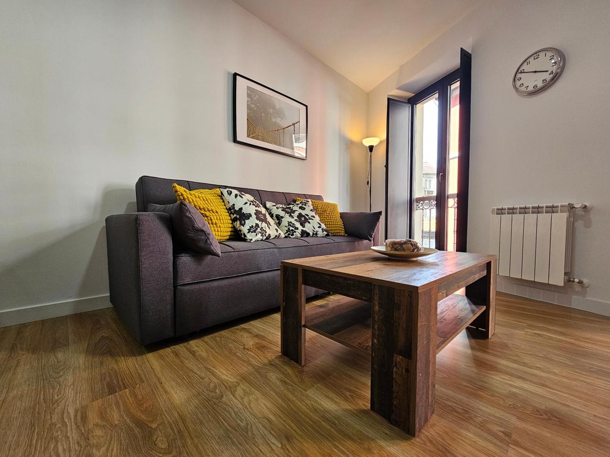 Apartamentos Aptio Oviedo Esterno foto