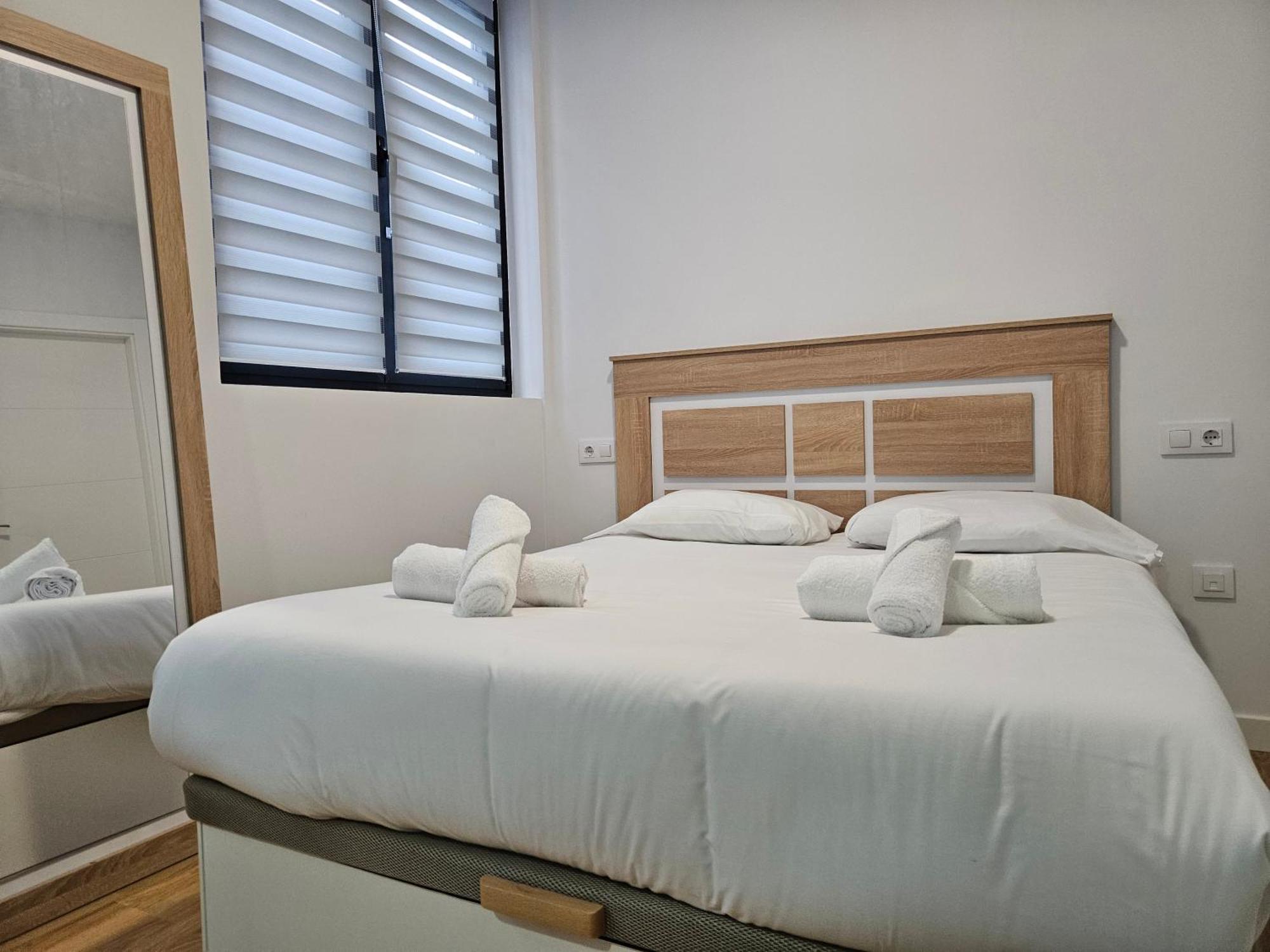 Apartamentos Aptio Oviedo Esterno foto