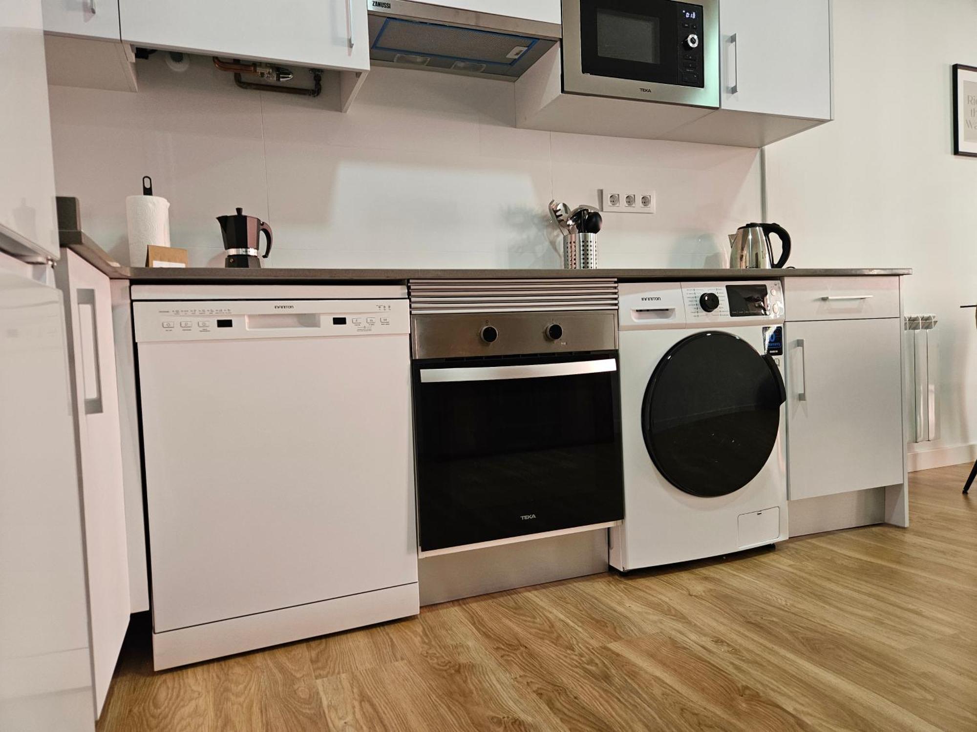 Apartamentos Aptio Oviedo Esterno foto