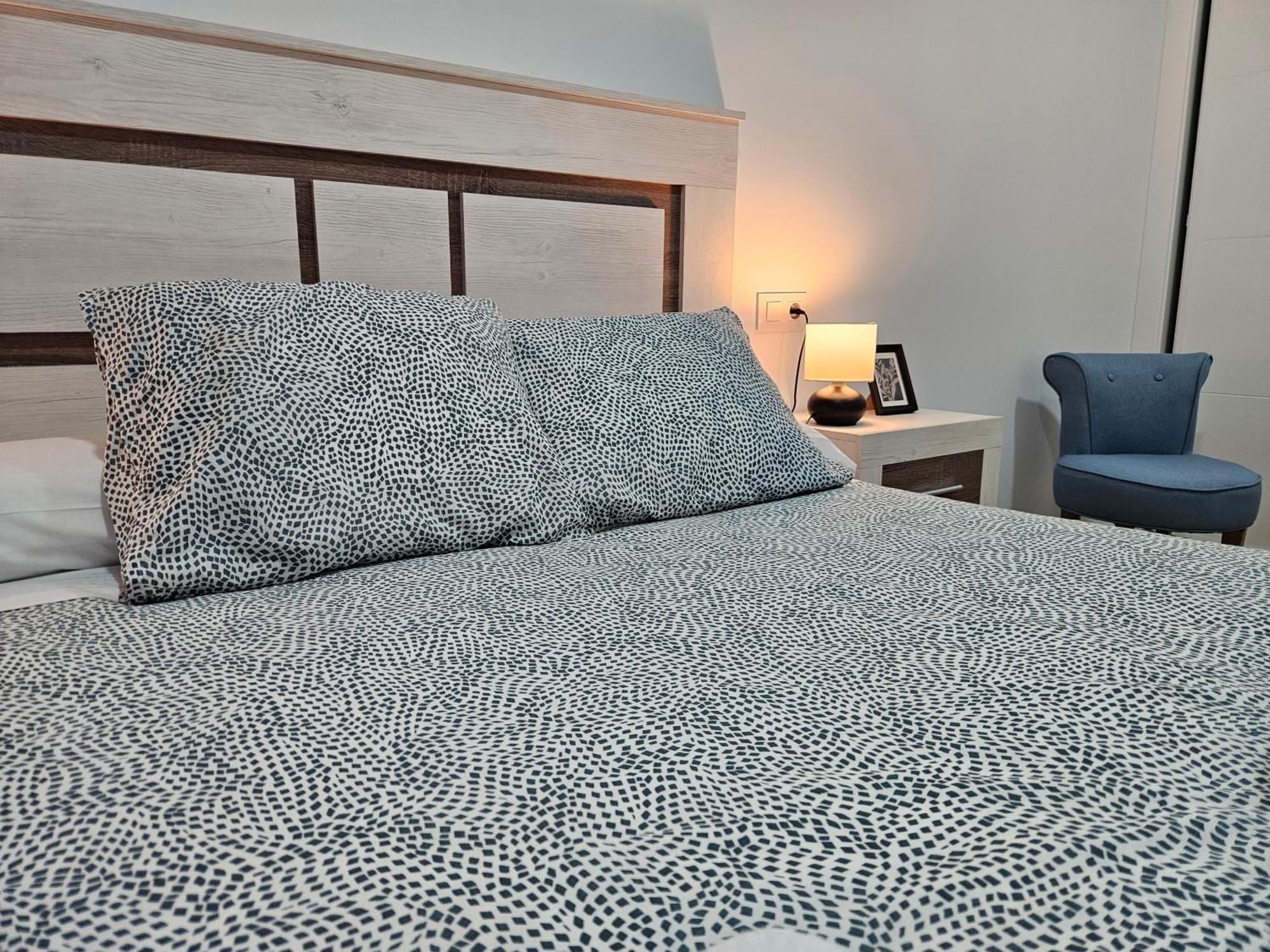Apartamentos Aptio Oviedo Esterno foto