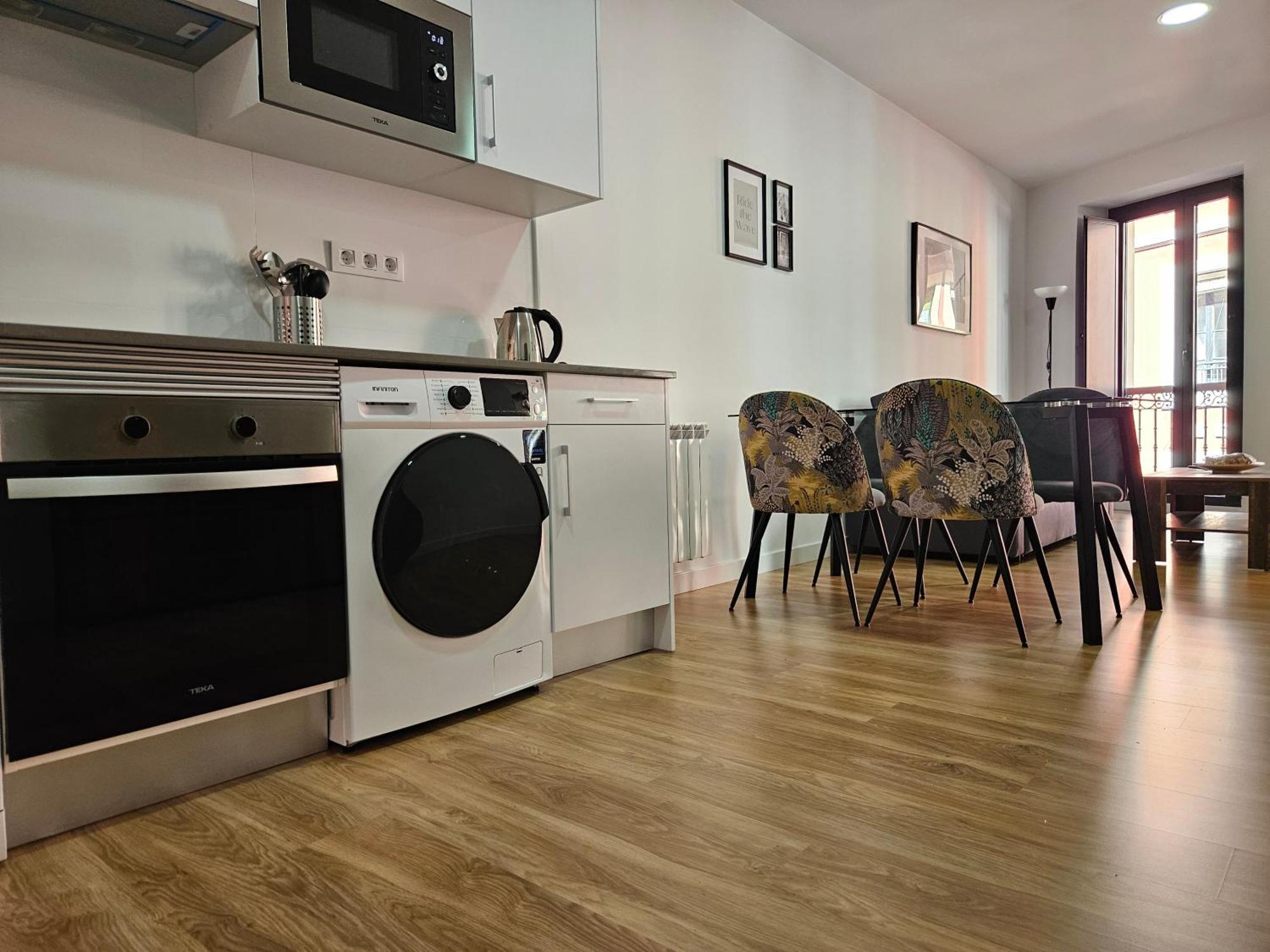 Apartamentos Aptio Oviedo Esterno foto