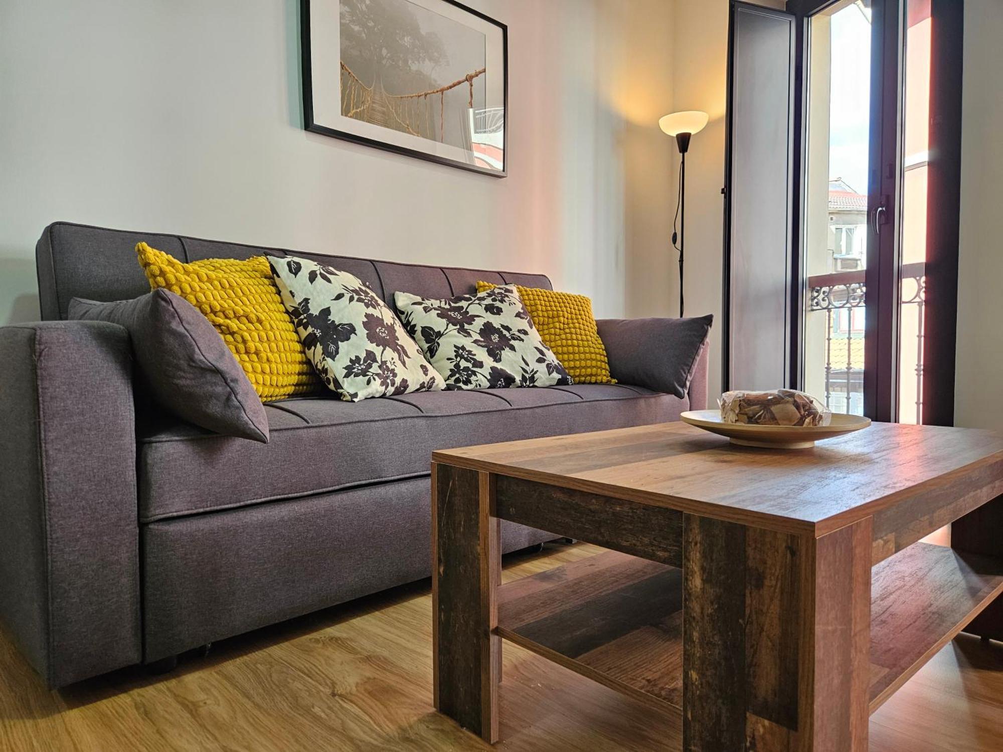 Apartamentos Aptio Oviedo Esterno foto