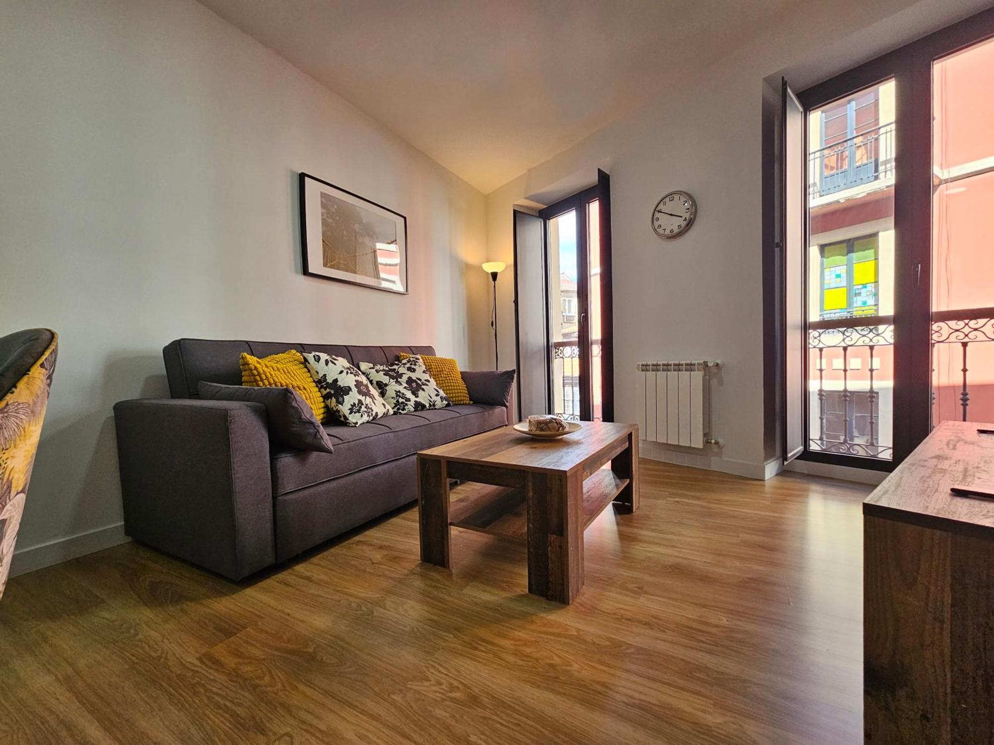 Apartamentos Aptio Oviedo Esterno foto