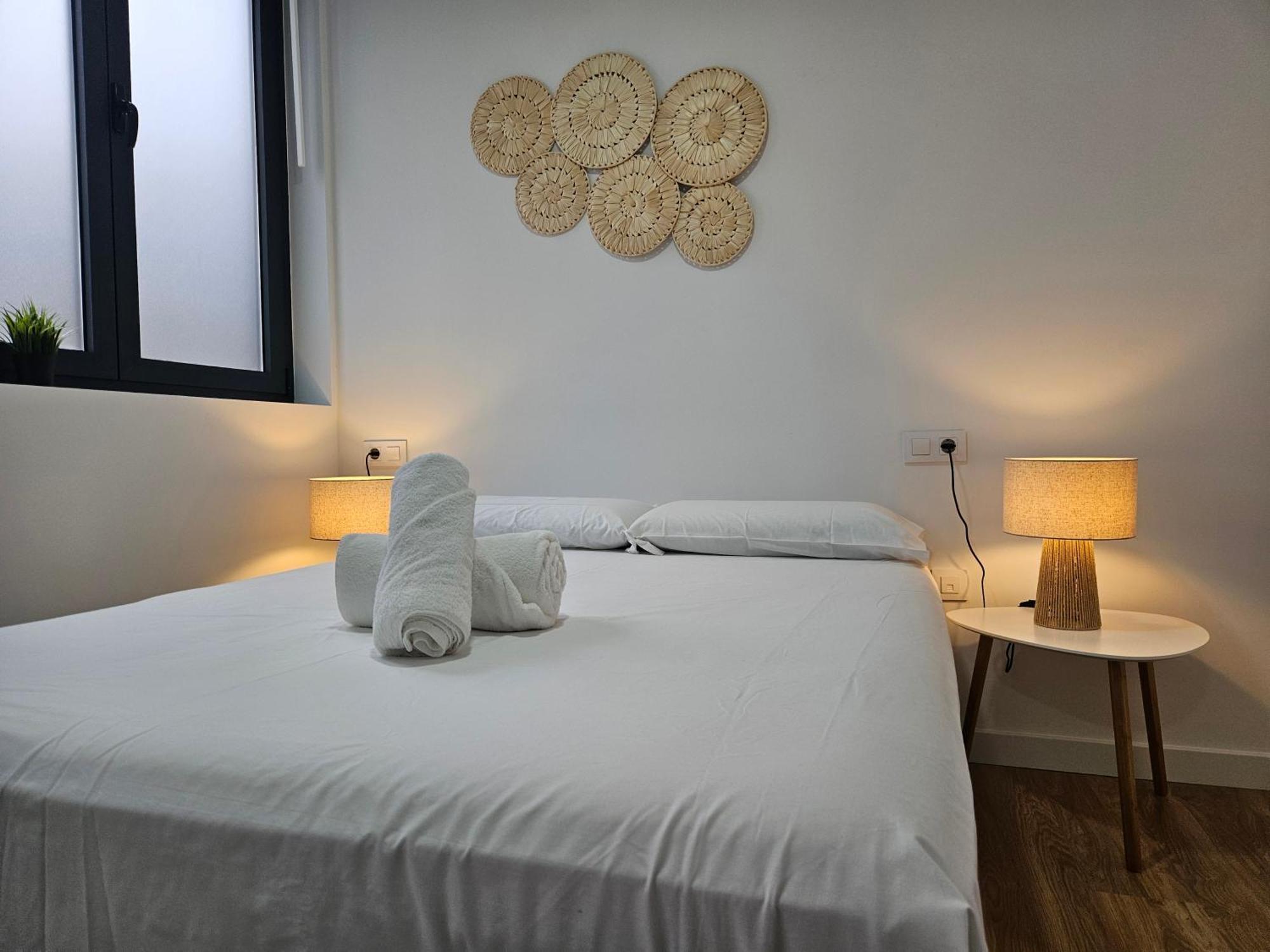 Apartamentos Aptio Oviedo Esterno foto